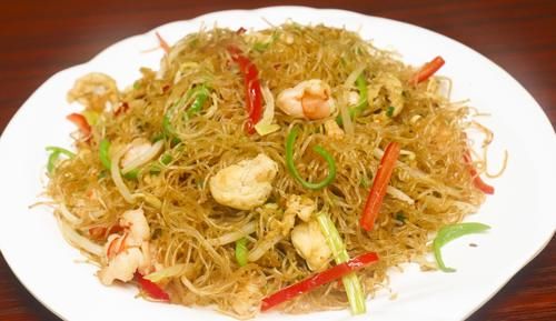 主食|是菜也是主食,几只鲜虾1个鸡蛋炒出鲜香味美虾仁炒粉丝