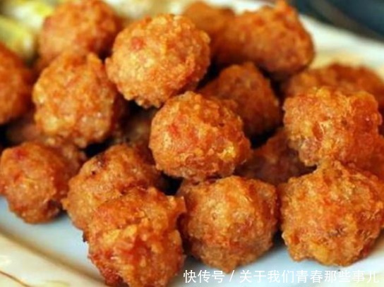不管炸什么丸子,调馅时多加一勺它,保证膨松酥脆,好吃不油腻