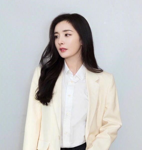 大波浪 直男最“反感”女生的这3种发型,女生自认为很美,直男却很嫌弃