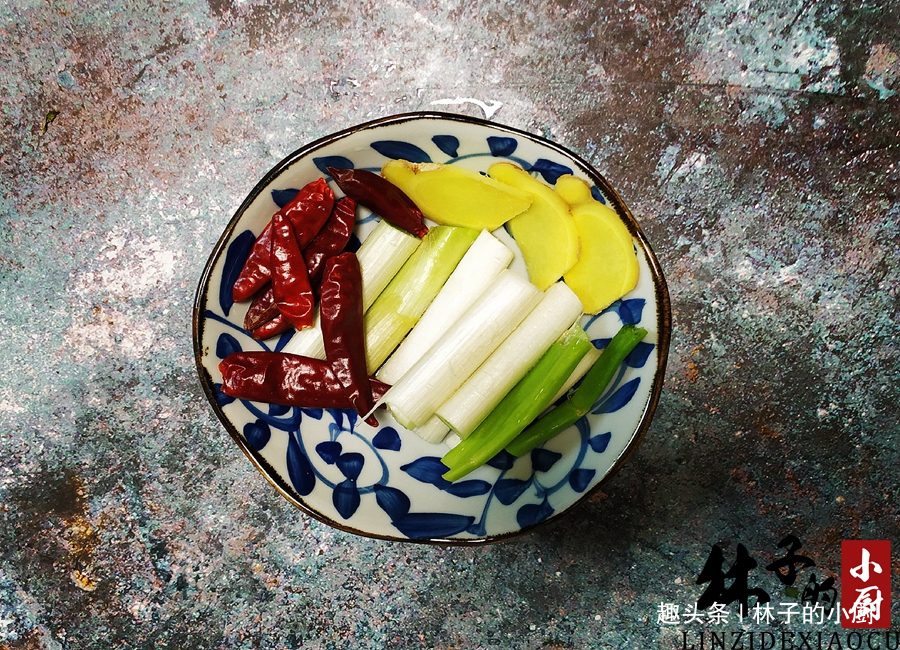 儿子隔三差五就要吃一回,5块钱一大盘独自吃个精光,总是吃不腻