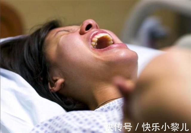 宝宝|生孩子的时候,妈妈喊得撕心裂肺,胎宝宝却偷偷做着3件事