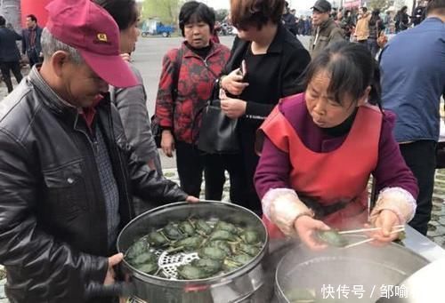  美食小吃|六旬大妈路边卖“它”，成本5毛，卖价2元，三个小时能卖掉4大锅