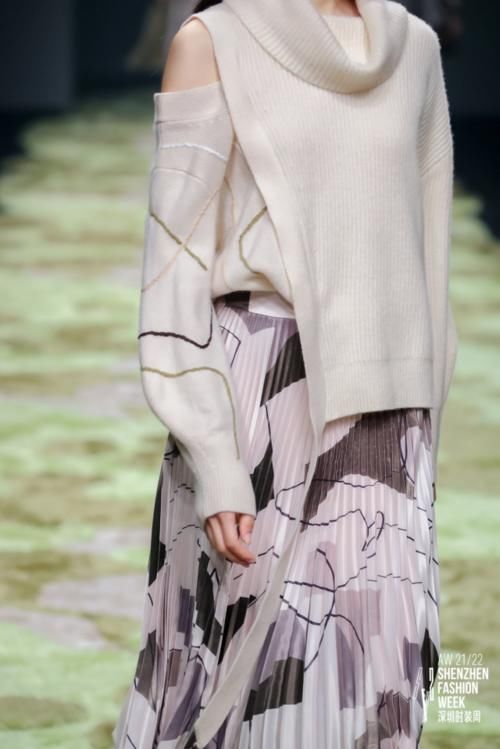 Koradior elsewhere2021秋冬发布秀：向心而生，悠享都市生活