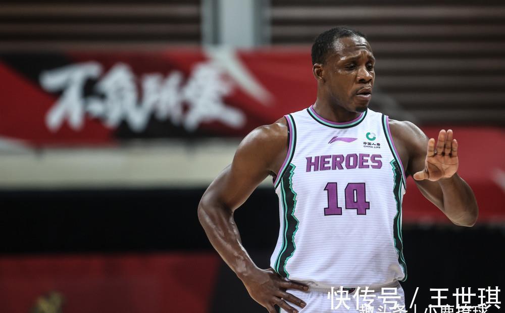 北控男篮|北控男篮新外援就位!曝传奇老将携手马布里,目标冲击季后赛八强