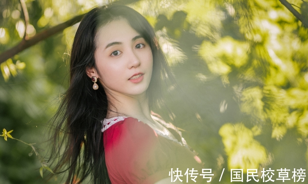 相思$词丨到底相思画不成,一纸白梅难寄予,柔情。只好随他插入瓶