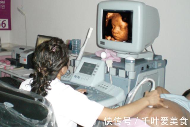 准爸爸|准妈妈在医院门外大哭,只因宝宝四维彩超太丑,网友:亲妈都嫌弃