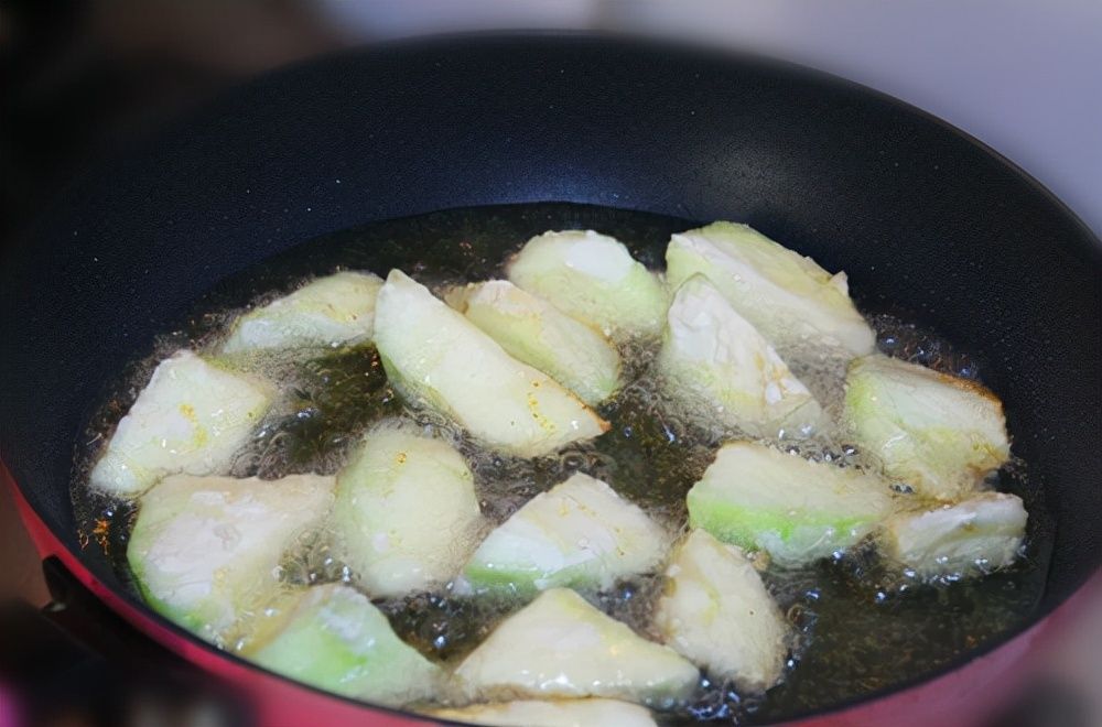 喜欢茄子别错过,家常美味红烧茄子,颜色诱人,好吃下饭