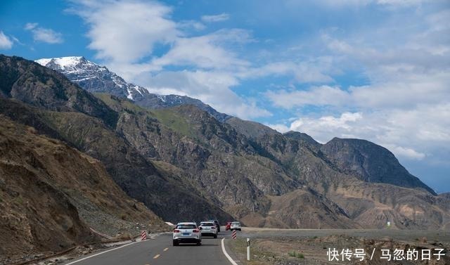 独库公路，就这条，一年只开五个月的公路