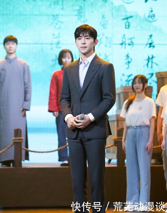 湖南第一师范学院 邓伦《28岁的你》播出 和他一起遇见伟人的28岁风华时刻