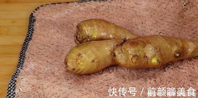 干瘪|原来保存生姜这么简单，不干瘪不发芽，放一年也新鲜
