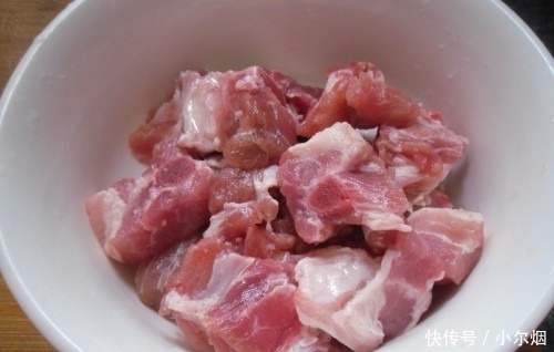 光光|简单的排骨做法,零厨艺,口感嫩滑,鲜香入味,一大盘吃光光