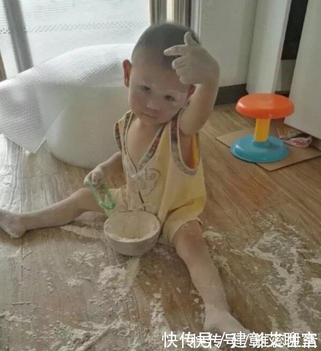 照片|全职妈妈晒沙发照片,引起所有家长共鸣,原来有娃的家都一样…