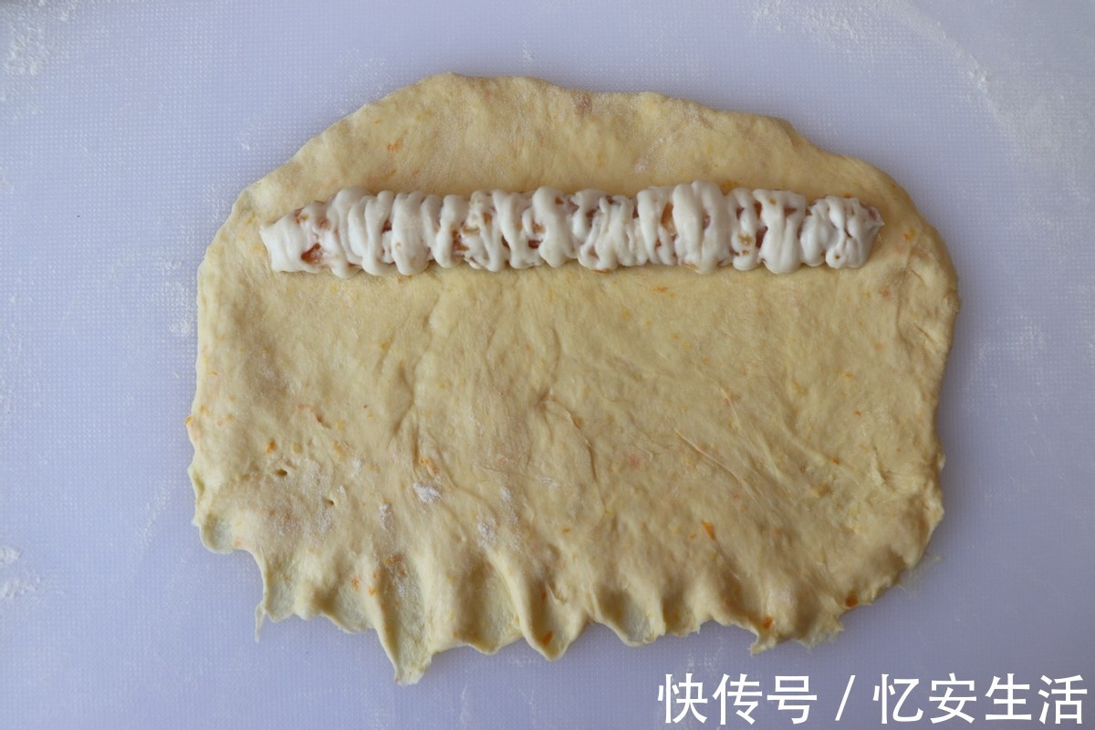 橙汁|烘焙新手也能制作的香橙奶酪包，清甜不腻，家人都爱吃