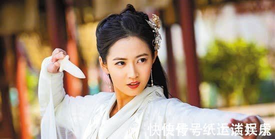 倚天屠龙记$倚天后传：张无忌三个儿子，大儿子乃黄衫女所生，二儿子执掌丐帮