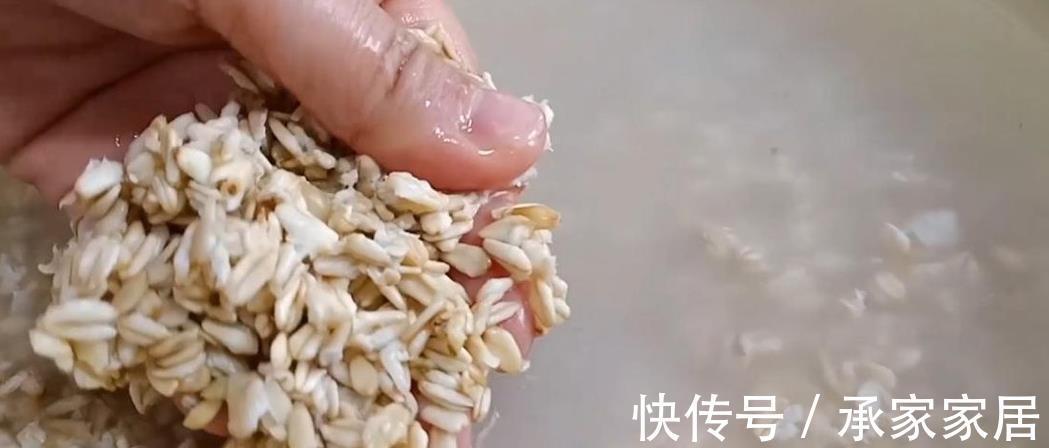 解馋|燕麦别熬稀饭了,学会这样做,营养美味又解馋,全家爱吃