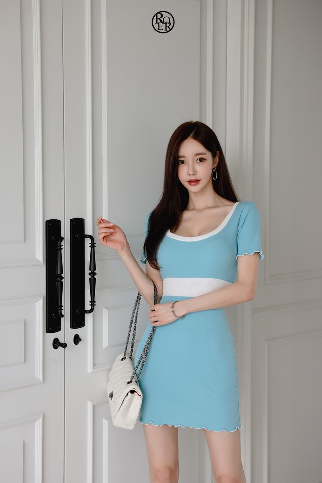 搭配|女神孙允珠最新高清时尚搭配:碧蓝宝石色包臀裙，大显小蛮腰