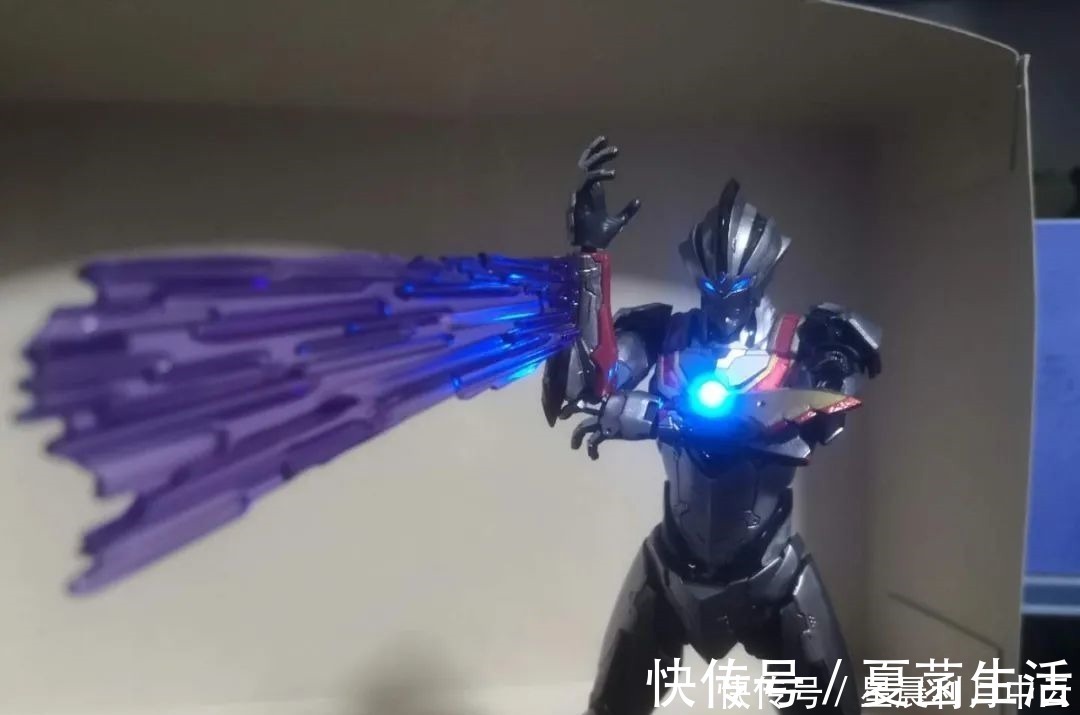模型秀|奥特曼模型秀那一刻,世界都安静了,我感觉心灵都得到了净化!