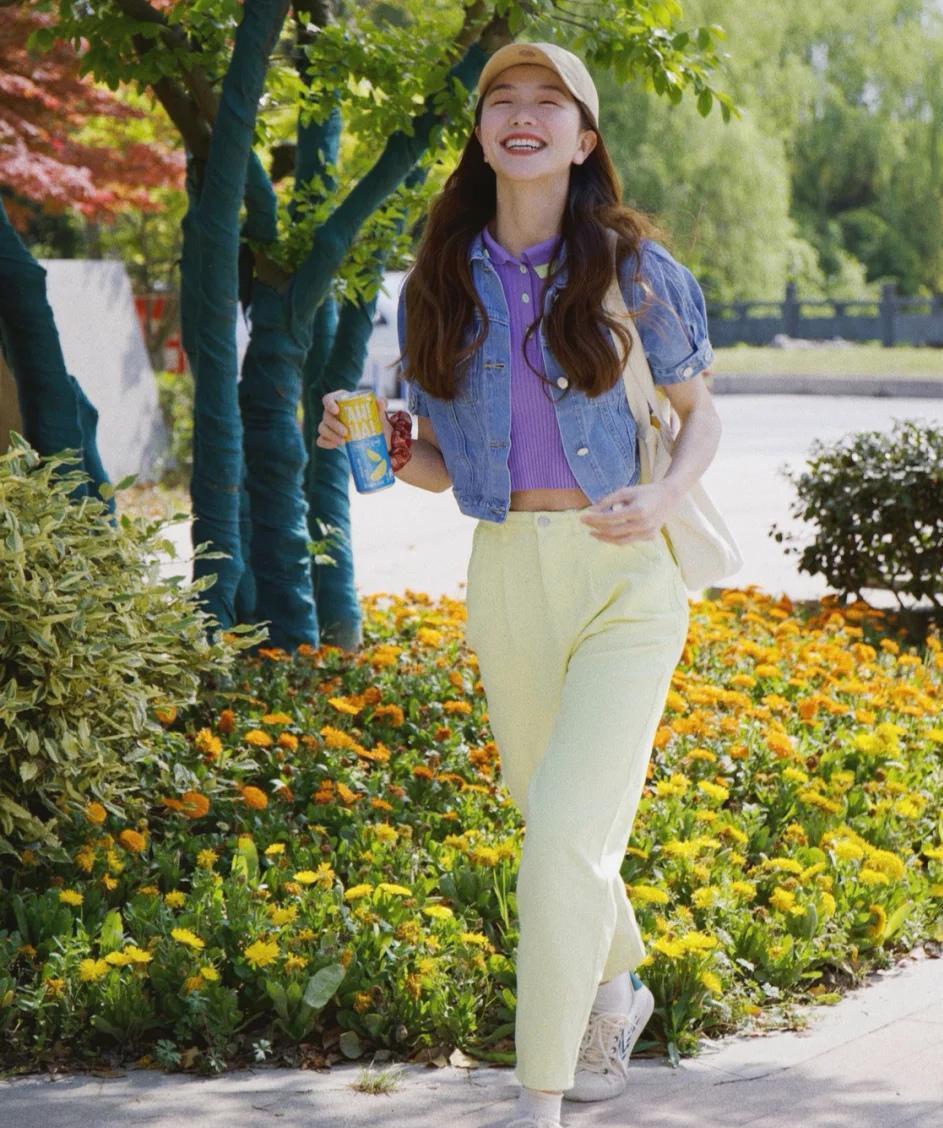 老土|嫌露袜子土?这些鞋子完全hold的住,配上袜子风格大变