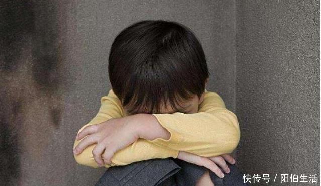 红包|孙子外孙都一样疼！母亲给俩孩子发红包后，女儿默默留下了眼泪