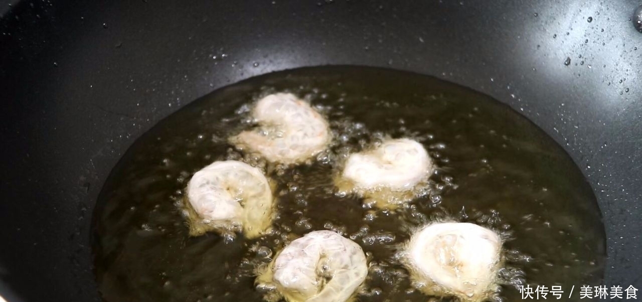 教你做抓炒大虾,虾肉一点也不老,外酥里嫩,包裹着酸甜咸的酱汁