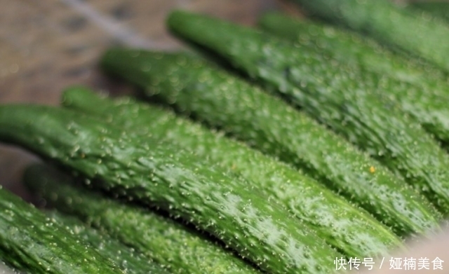 秘方|外婆用了半辈子的腌黄瓜秘方,只需简单3步,口感清脆,好吃下饭