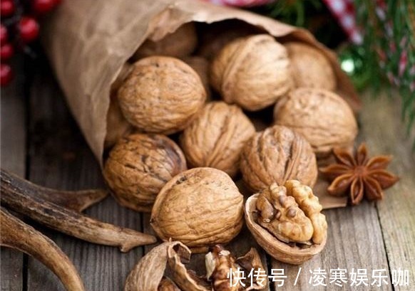 亚麻油酸|核桃什么时间吃“最补脑”很多人都在“瞎吃”,还不如不吃