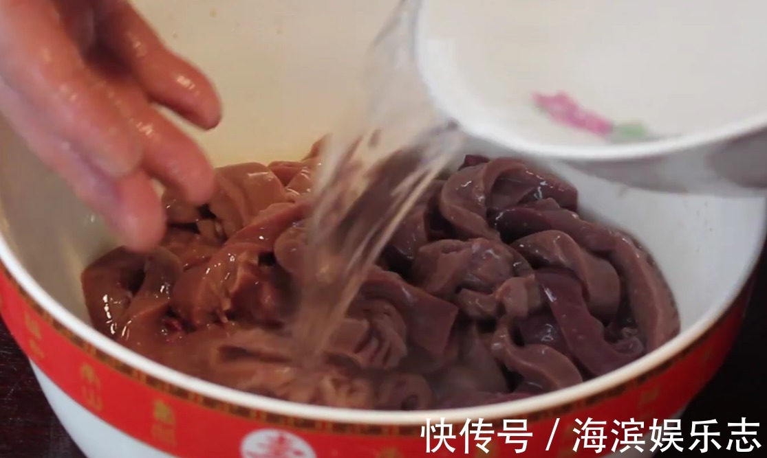 韭菜|腰花最好吃的做法，大把藤椒大把辣椒，美味过瘾又大补