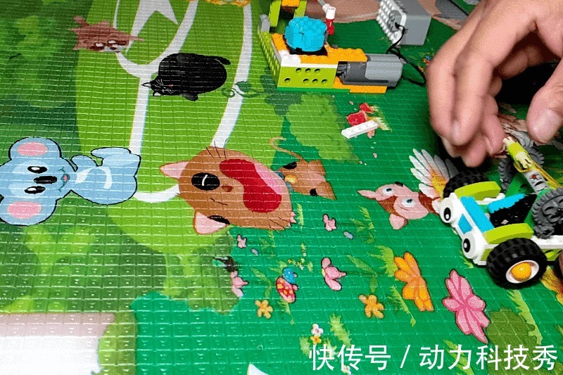 编程教育|别让孩子输在起跑线上，Lecoo编程机器人大礼包纵评