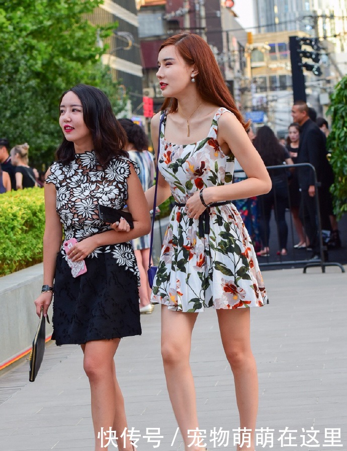 追求|妹子追求清凉,穿沙滩风情的裙子,亮点十足