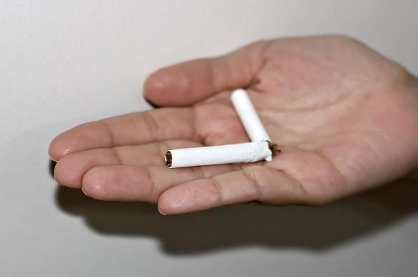 血豆腐|经常吸烟肺部损伤,身体会有5种提醒!一个不占,恭喜你,肺还不错