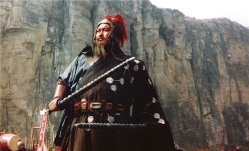 招安|宋江为什么非要选择招安?只因有这三个致命弱点,是你也一定会招