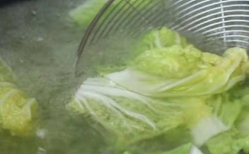 家人|天冷了,家人就馋这道菜,十分钟蒸一锅