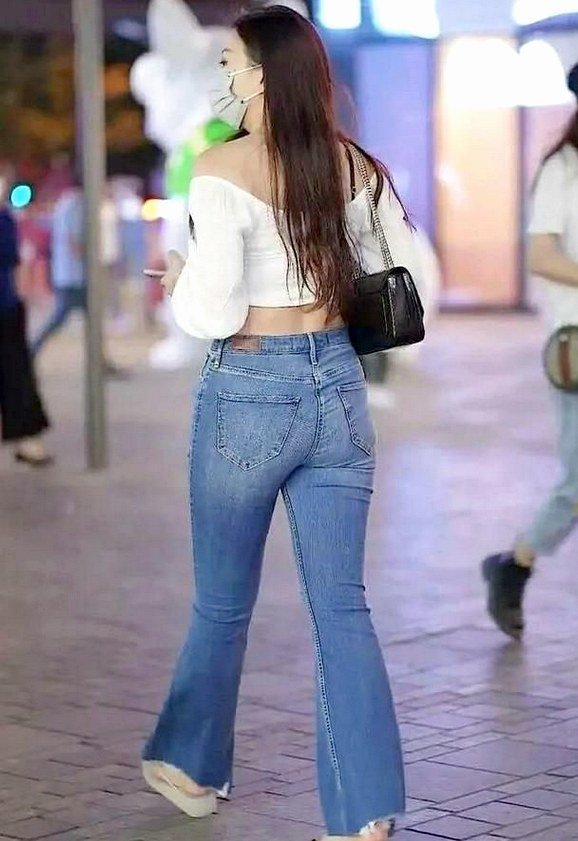 穿搭用心才更美,值得一试,时尚大方显身材