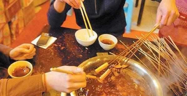 食用|家里做饭的人注意,不要经常用这2种油,比吃地沟油的危害还要大