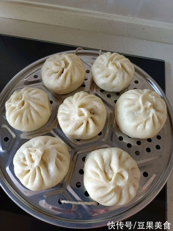 萝卜粉丝包子这样做，手残党也能当大厨