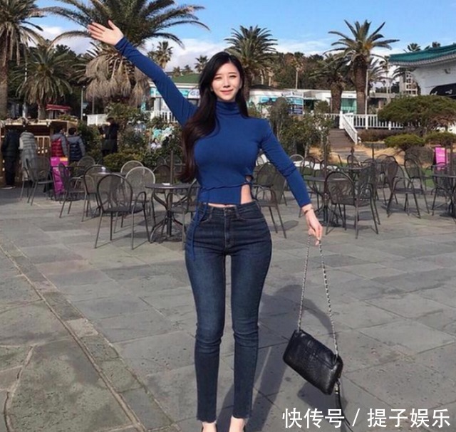 动漫|美女身材让人羡慕,被称为现实版女帝,仿佛动漫中走出来一样