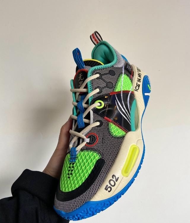 小老弟 韦德小老弟拉塞尔的全城9 PE配色,即将发售,值得期待的一款球鞋!