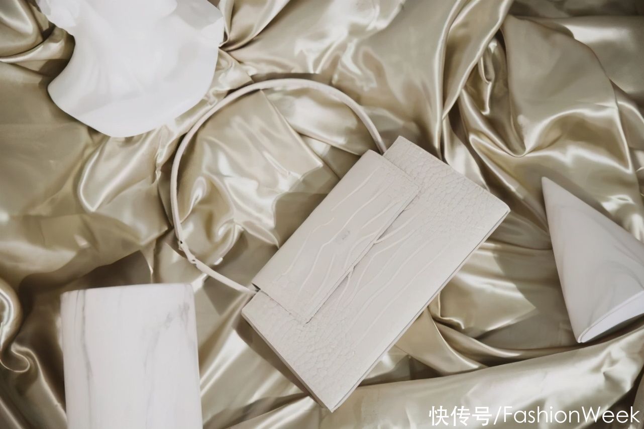 一条碎花裙，就能美过整个春天