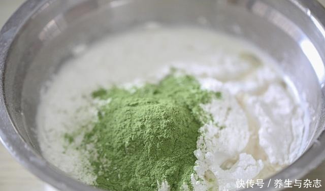 网红美食糯米糍,在家也能轻松搞定,香甜软糯,大人小孩都爱吃