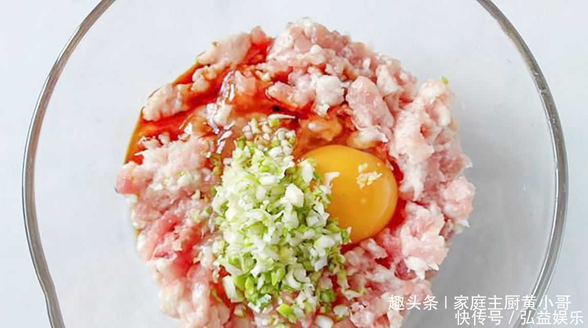 年夜饭,此硬菜少不了,好吃又好看,做法特简单,待客也有面儿