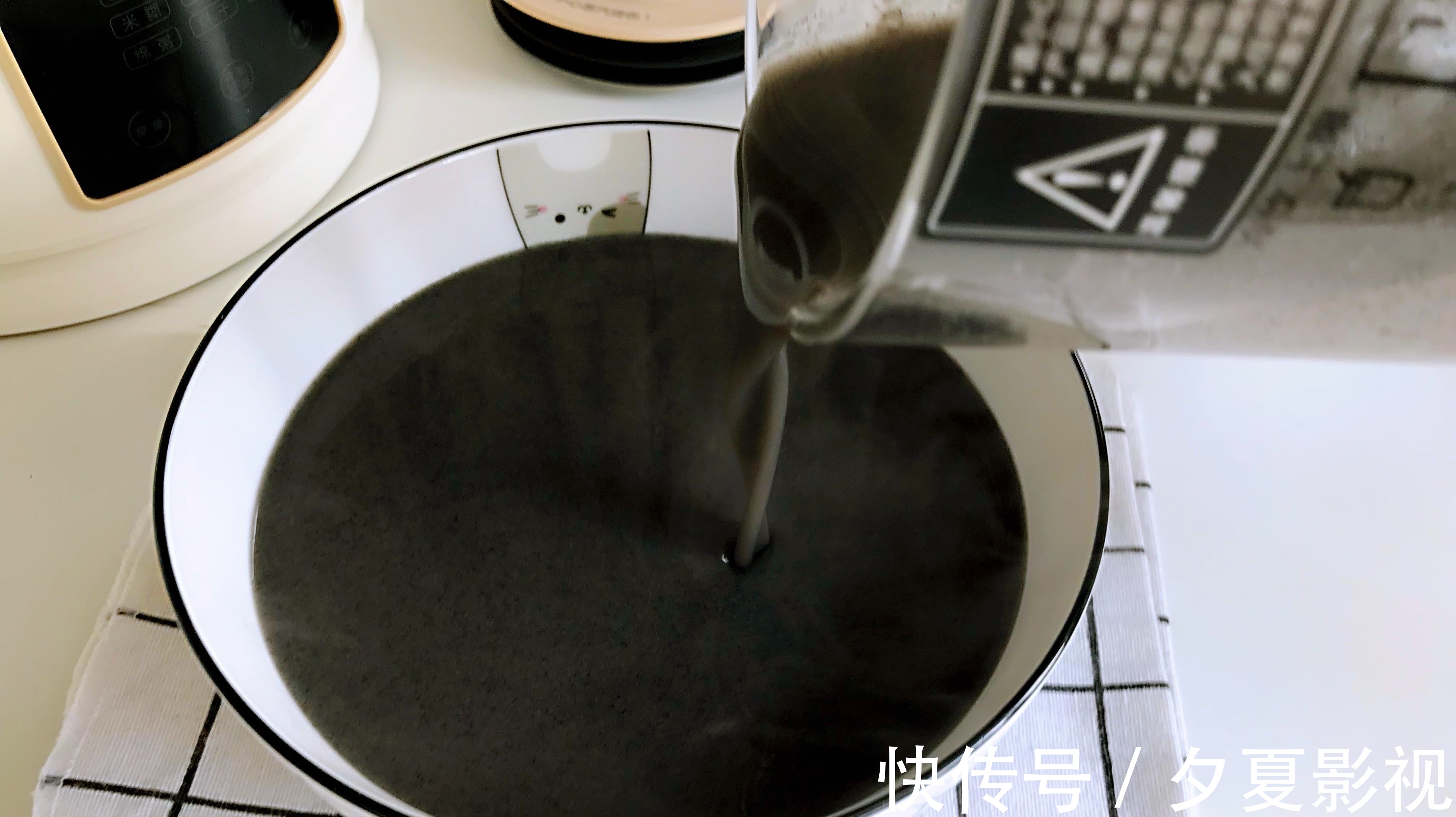 冬季，吃黑芝麻有什么用，教你简单做法，营养美味，看完涨知识了