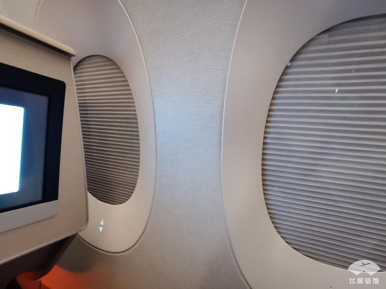 拔草东航A350套房商务舱座椅能随意调整方向,大飞机真带劲