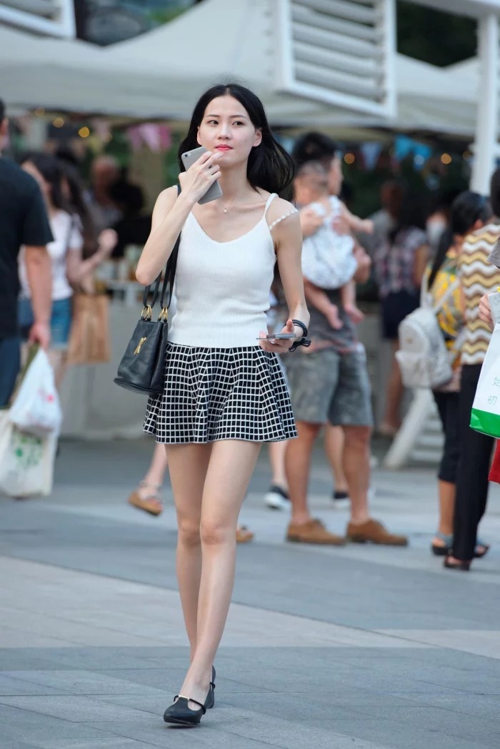 感觉|真正有气质的美女,她们都这样穿衣服