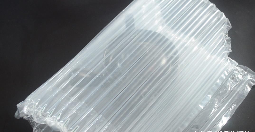 快递里的防震气泡柱别再扔了, 它还有这3大妙用, 简直太实用了