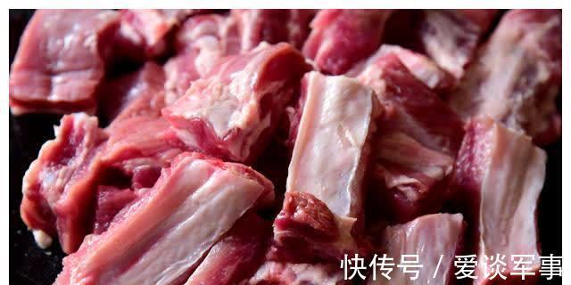 土豆牛肉焖饭|春天,多用这3种食材给孩子做菜,营养补脑,贵也别省,别不懂