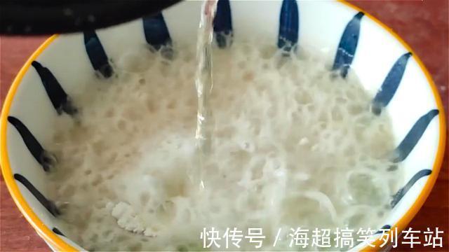 好吃|燕麦这样做太好吃了，往里面加3个鸡蛋，比油条好吃，比馅饼简单