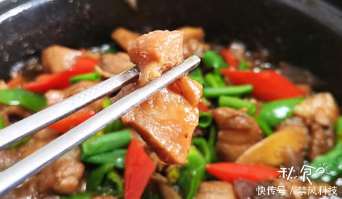  大冷天炖上这1锅，香而不腻还保暖，一家三口吃的满嘴油，真过瘾