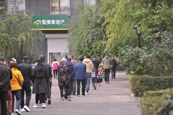 检测|1个高风险、6个中风险区,哈尔滨启动第三轮核酸检测