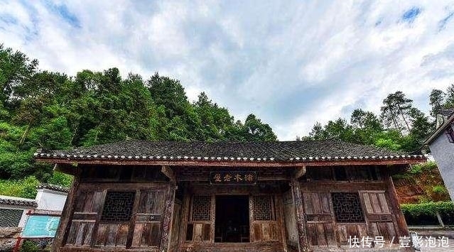 交给|8亿造价的“金丝木屋”,老人为了保护文物上交给国家,后来如何