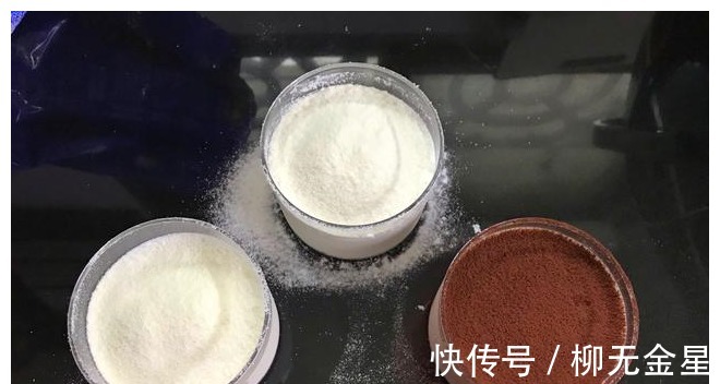 手残党|不用烤箱的小甜品，简单两步就做好，入口即化，比冰淇淋好吃！